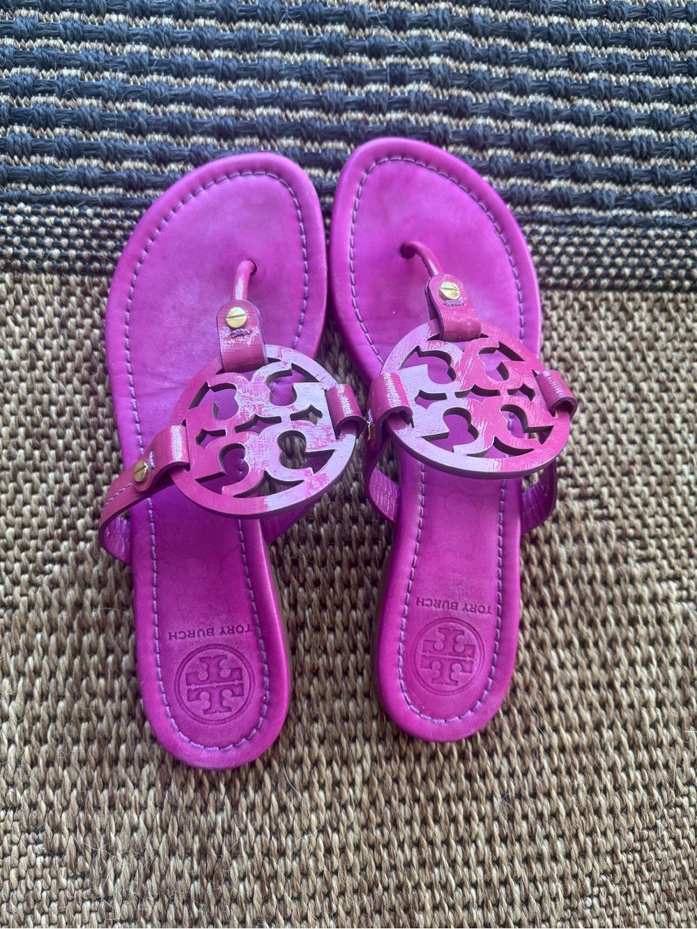 Tory Burch Fuchsia Leather Logo Thong Sandals